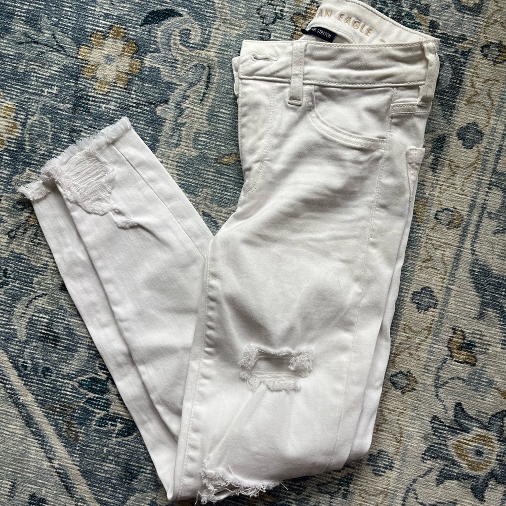 American Eagle Outfitters White Distressed Jeans